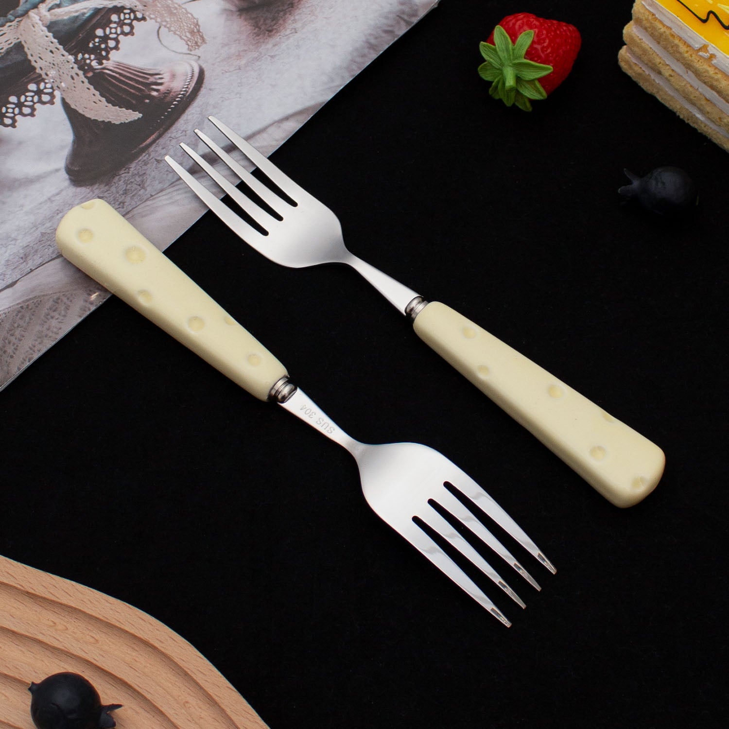 Ceramic Minimalist Milky Fruit Knife/Fork Set