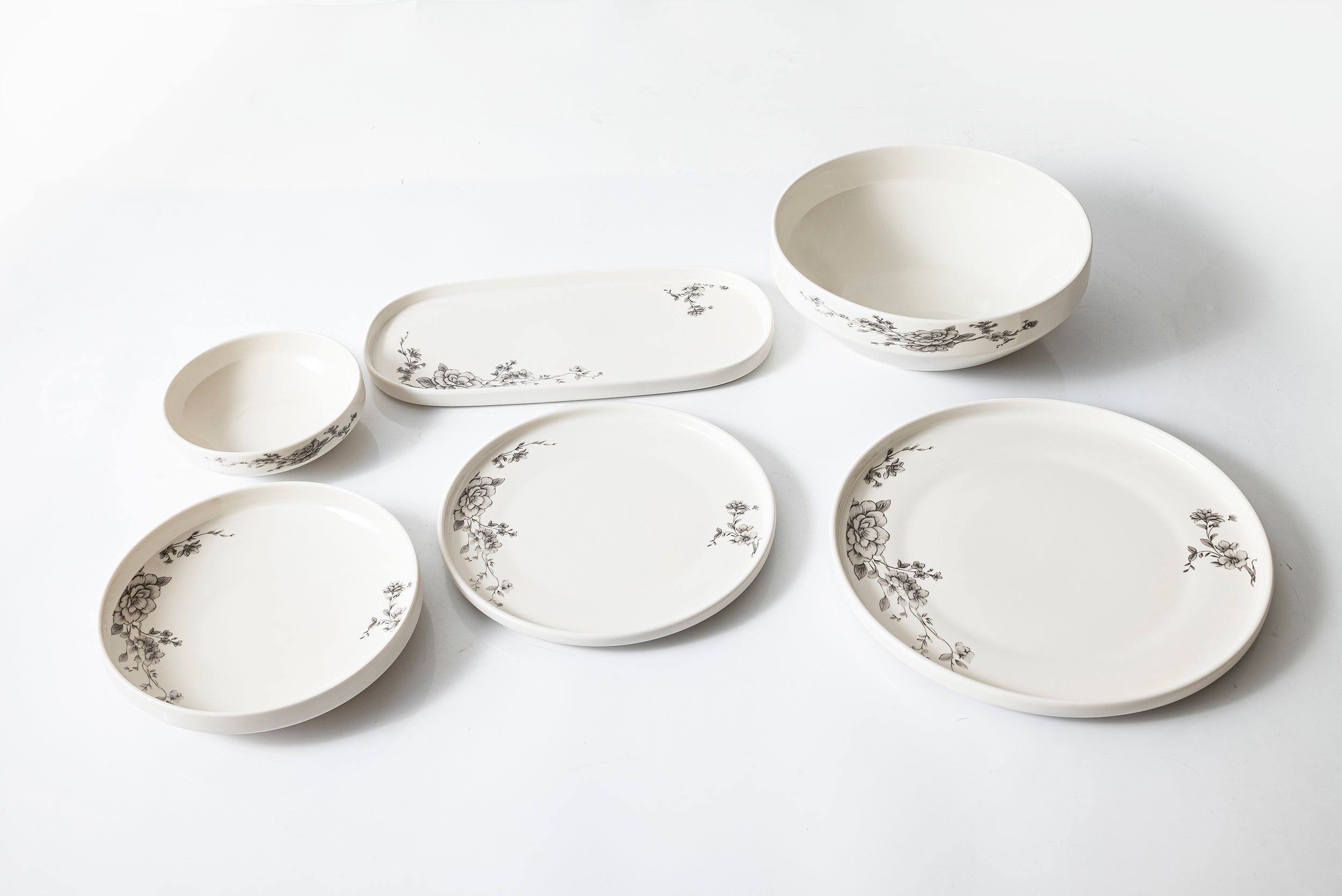 Timeless Grey Floral 26-Pieces Bone China Dinner Set – Modern Elegance (SD-262)